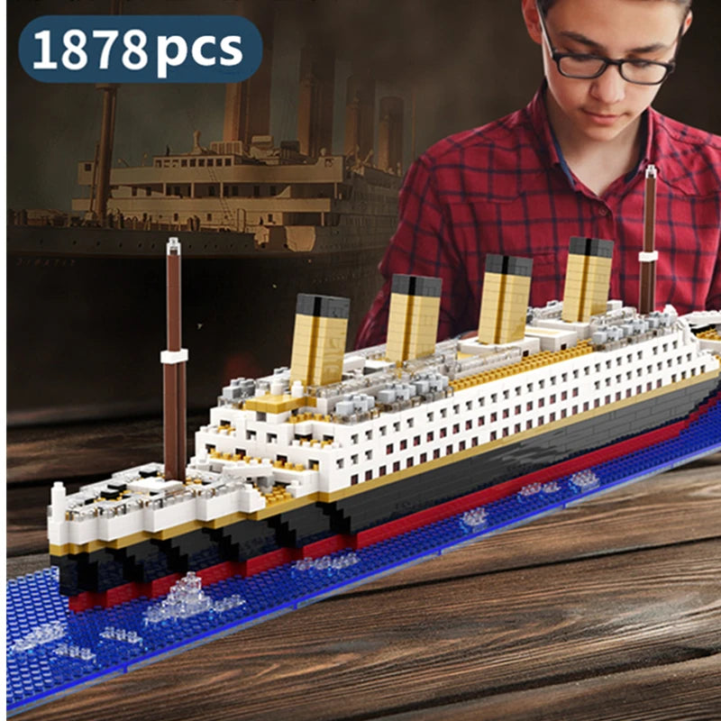 Small Particle Building Block Assembly Toy Titanic Giant Boy Girl Puzzle Cruise Ship Brick Model Kit Desltop Birthday Gift Child