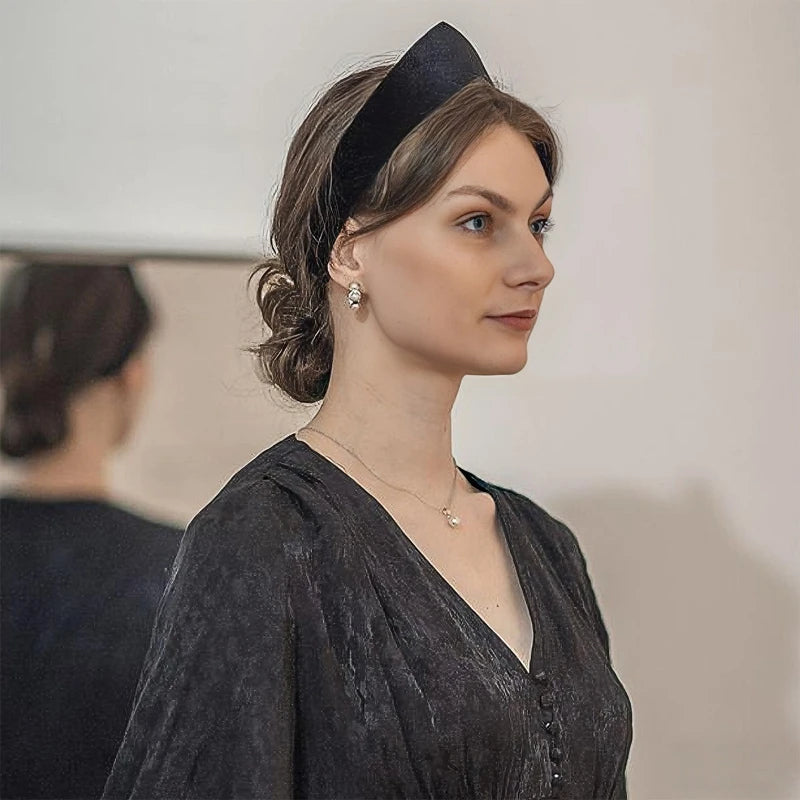 1pc Elegant Queen Velvet Headband,Smooth European and American Hairpin Headband Hair Hoop Lady Headwear,suitable for Party