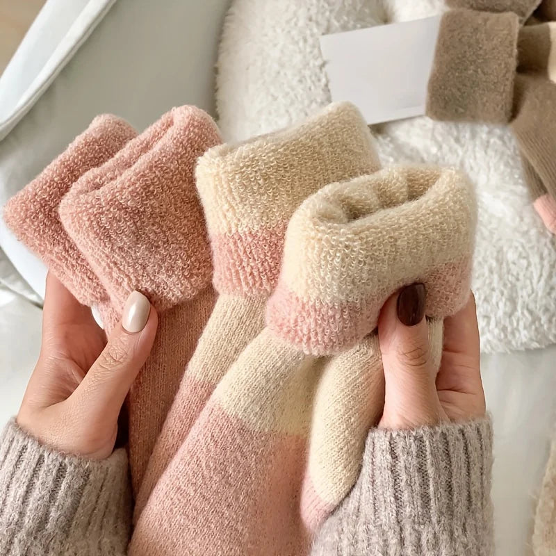 6Pcs (3 Pairs Mixed Colors) Thick Socks, One Size Fits All, Women's Autumn and Winter Style, Trendy Mid-Calf Socks, Winter High-Tube Socks, Fleece-Lined, Thickened, Warm, Solid Color, Terry Long Socks